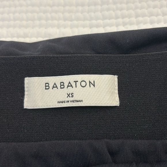 Babaton XS rushing, black skirt great condition never worn but tags were removed - Picture 2 of 4